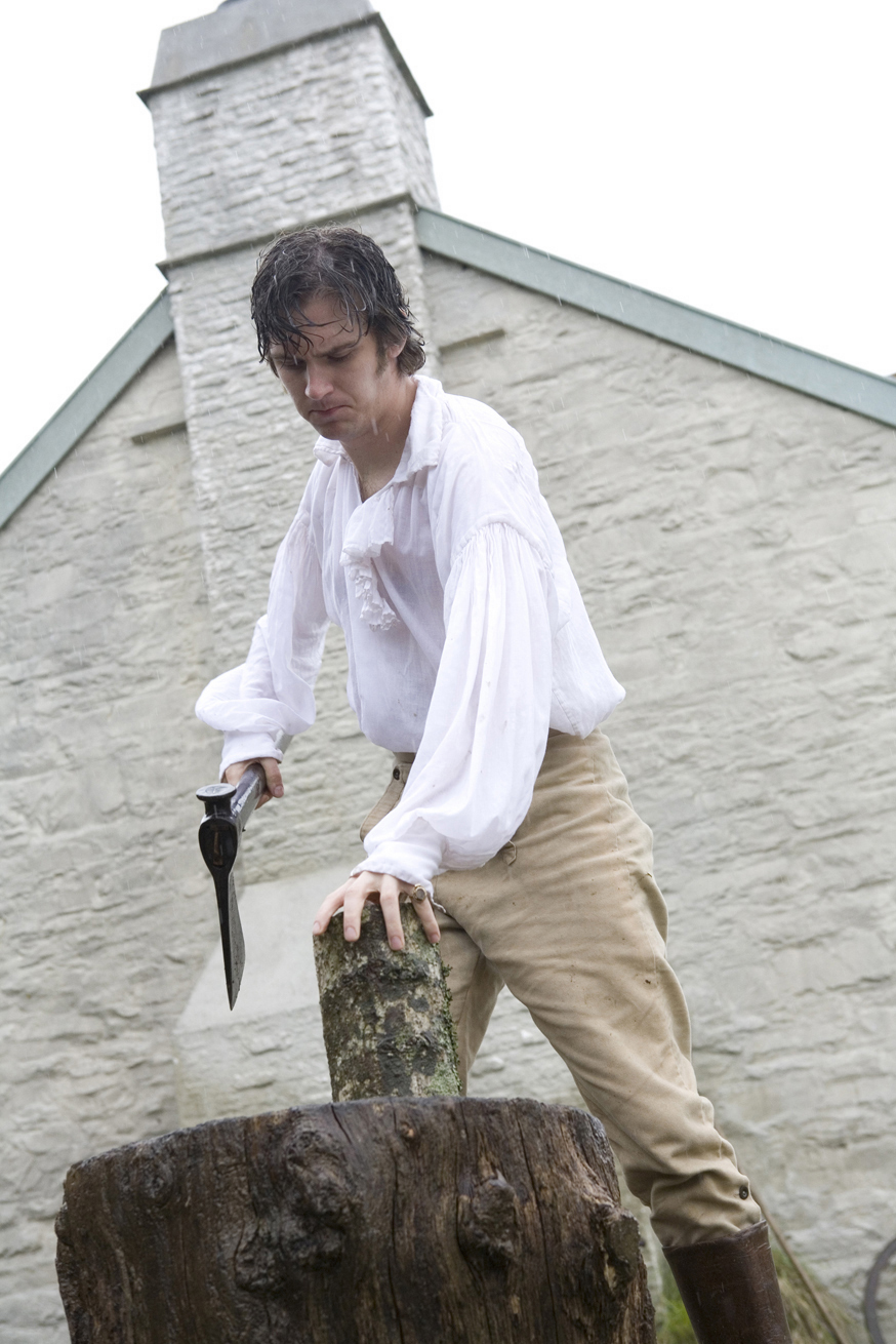 《理智与情感》剧照第2张图片