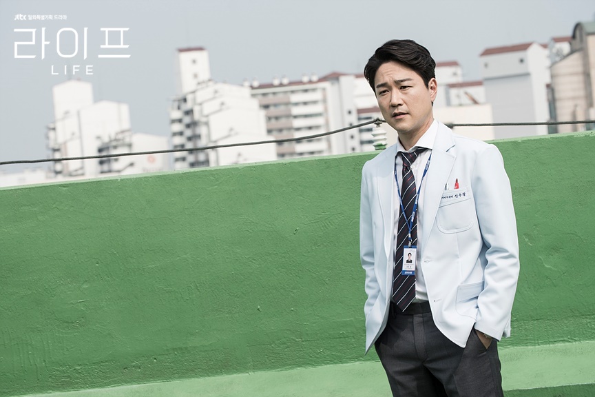 《Life》海报第41张图片