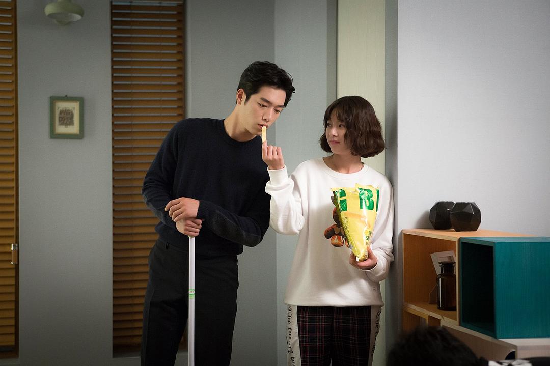 《你也是人类吗?》海报第41张图片