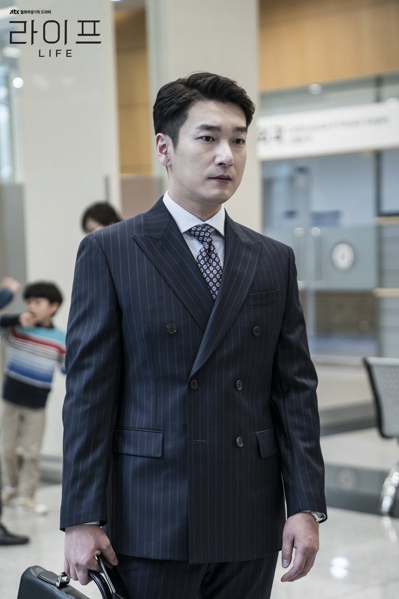 《Life》海报第34张图片