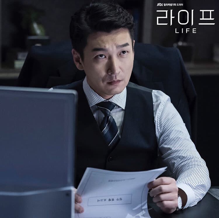 《Life》海报第30张图片