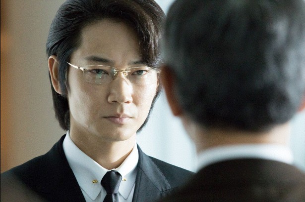 《秃鹫》剧照第44张图片