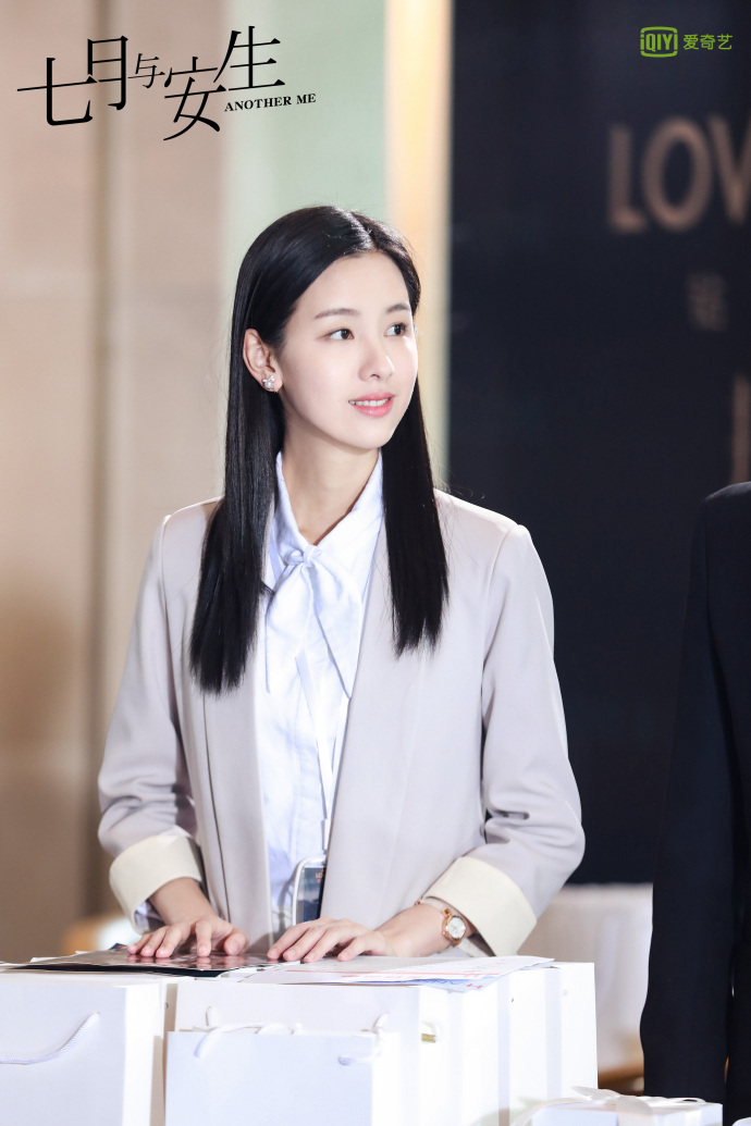 剧照上新啦！！职场...