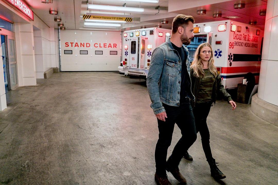 《芝加哥警署第六季》剧照第14张图片