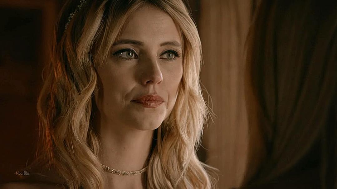 《初代吸血鬼第五季》海报第33张图片