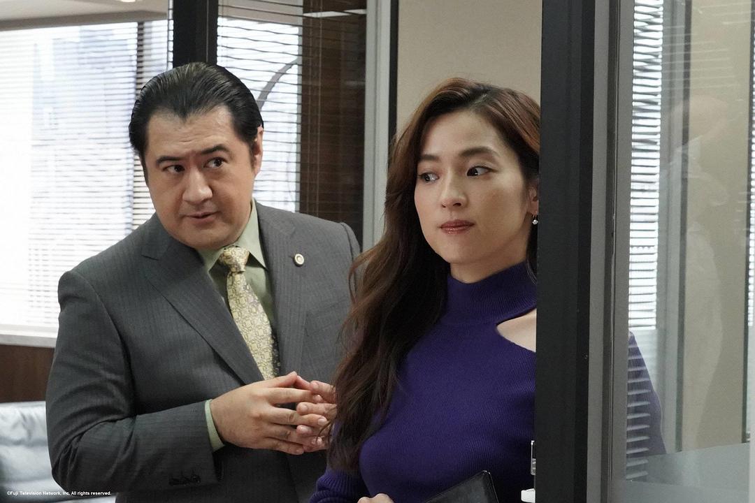 《金装律师》海报