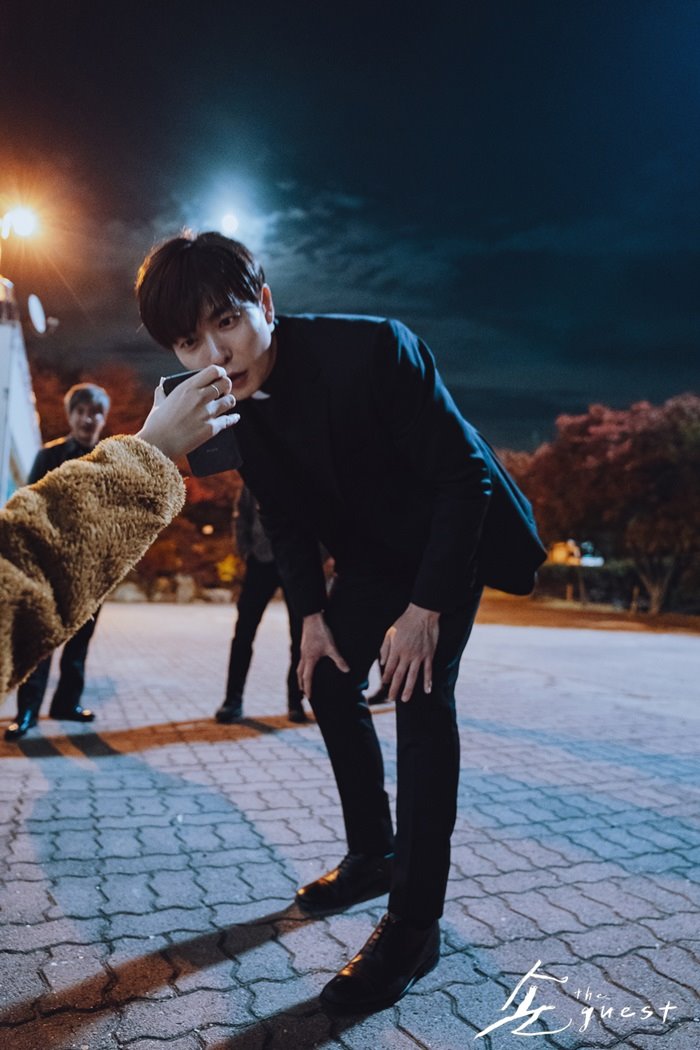 《鬼客》剧照第40张图片