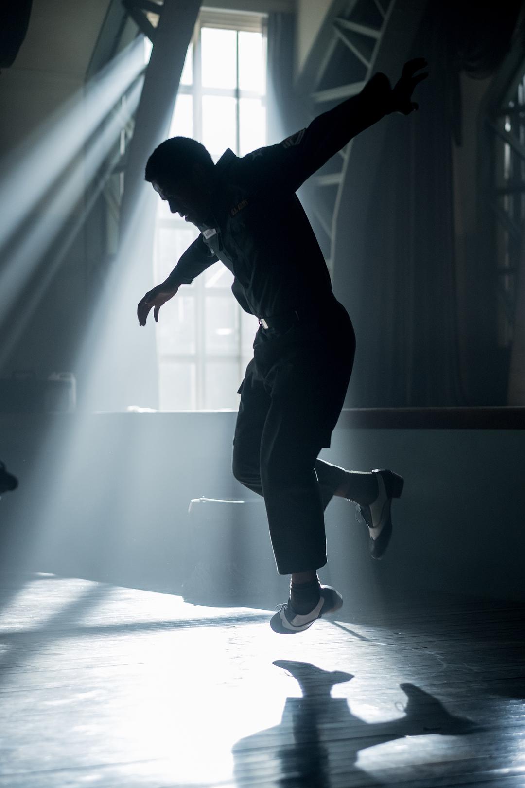 《摇摆狂潮》剧照