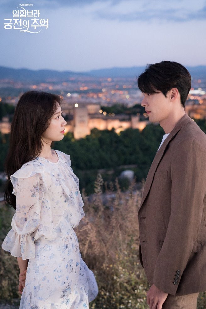 《阿尔罕布拉宫的回忆》剧照第25张图片