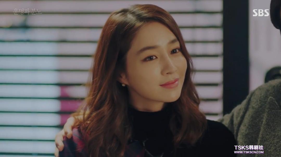 《命运与愤怒》剧照