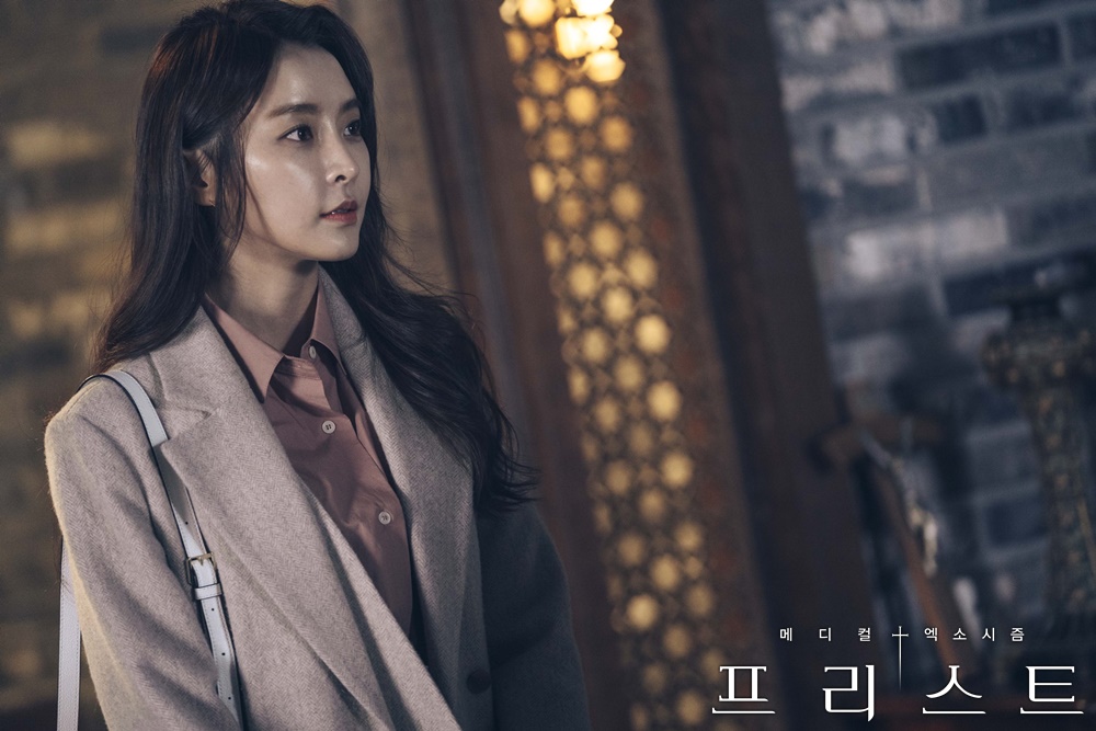 《司祭》海报第17张图片