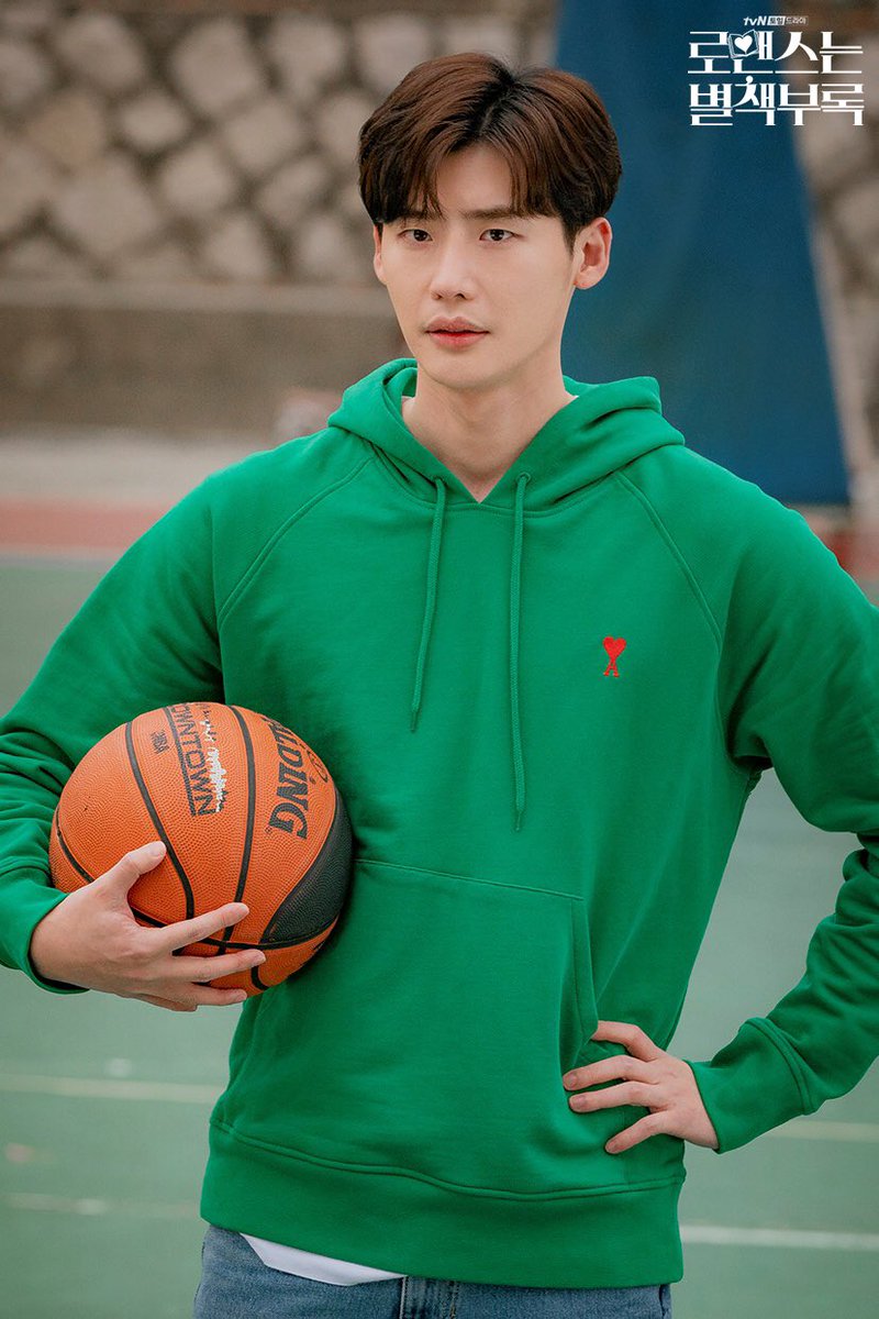 《浪漫是一册副刊》剧照