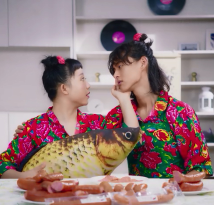 《生活对我下手了》剧照