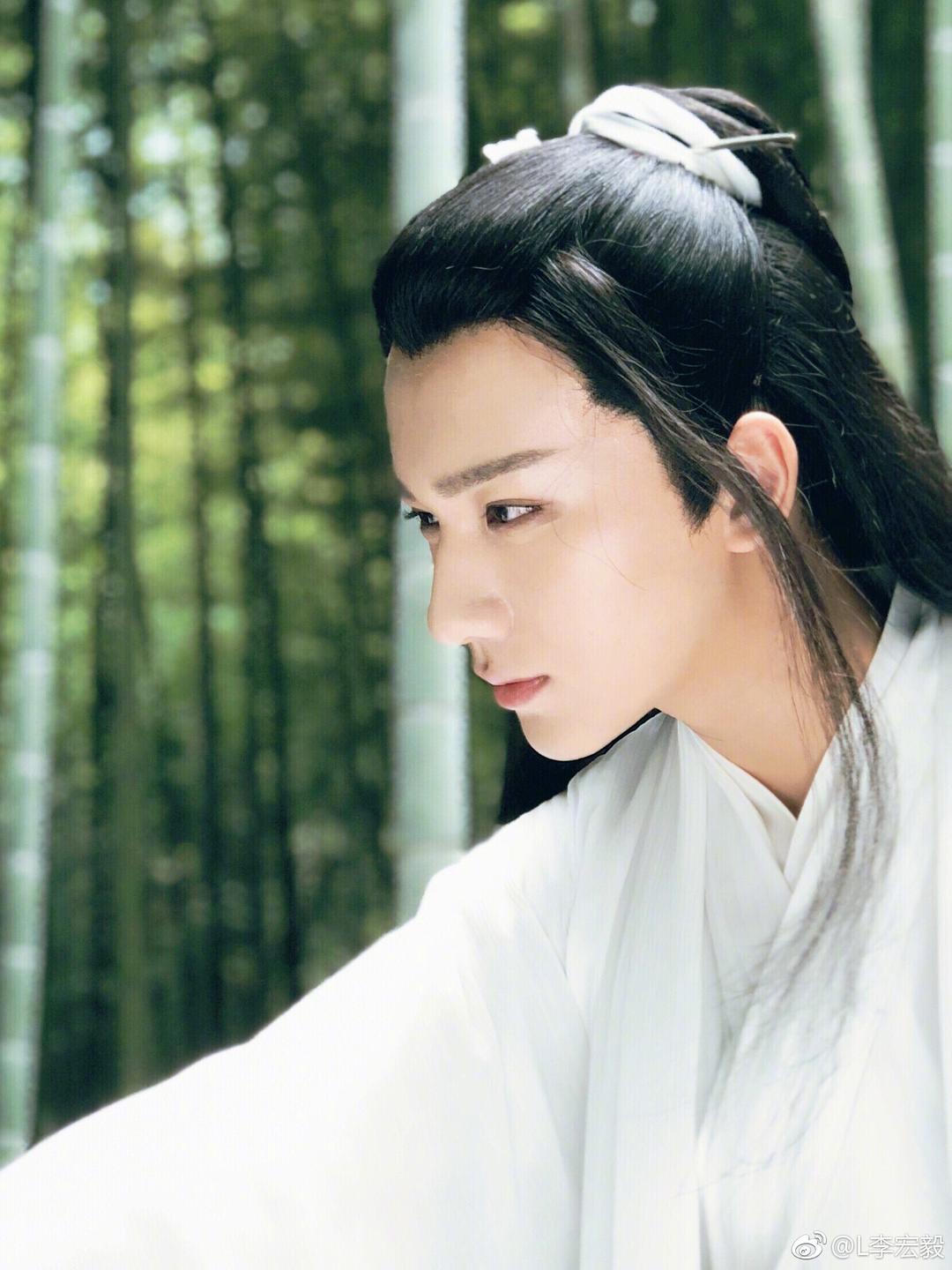 《天雷一部之春花秋月》剧照