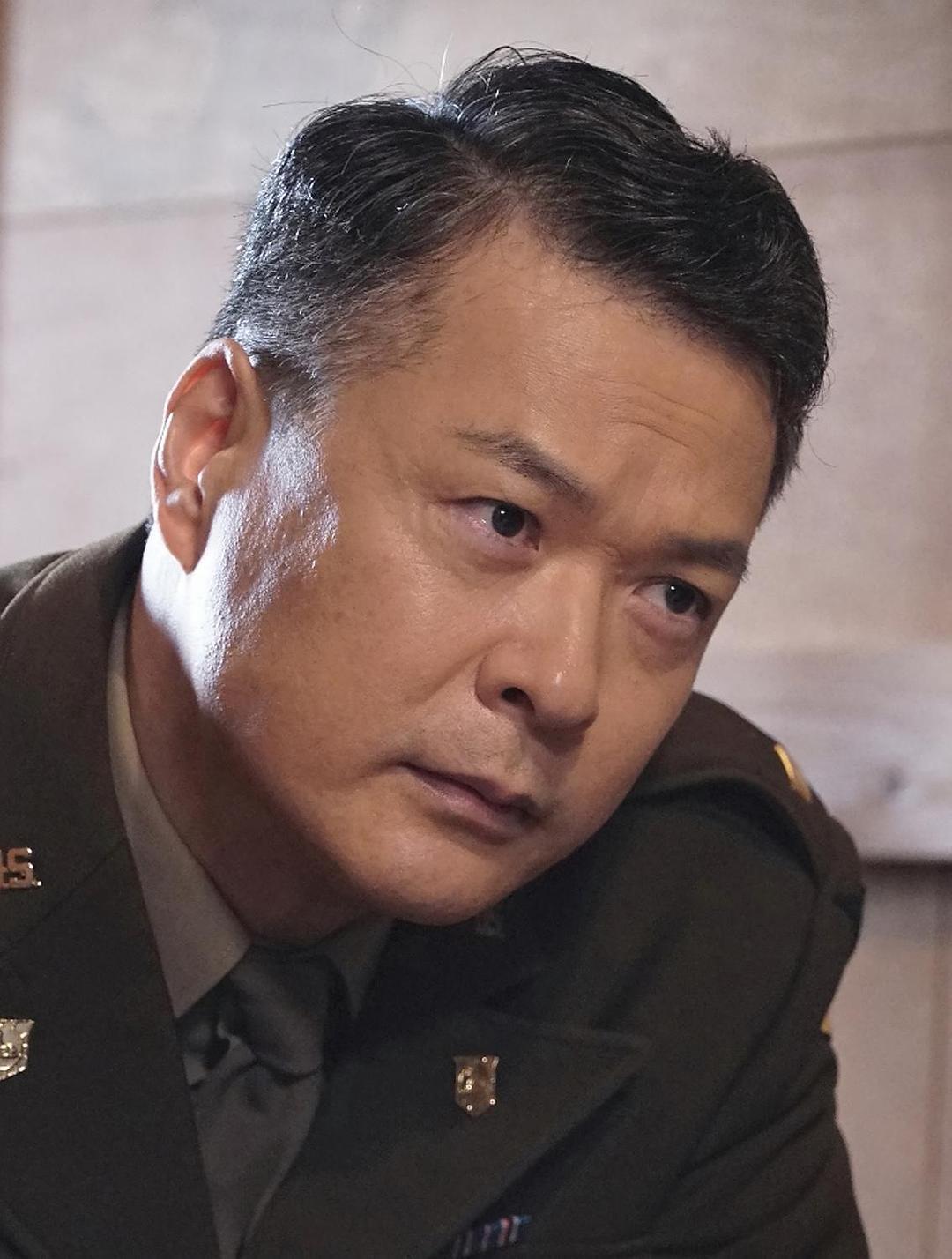 日本語学校の主任教官...