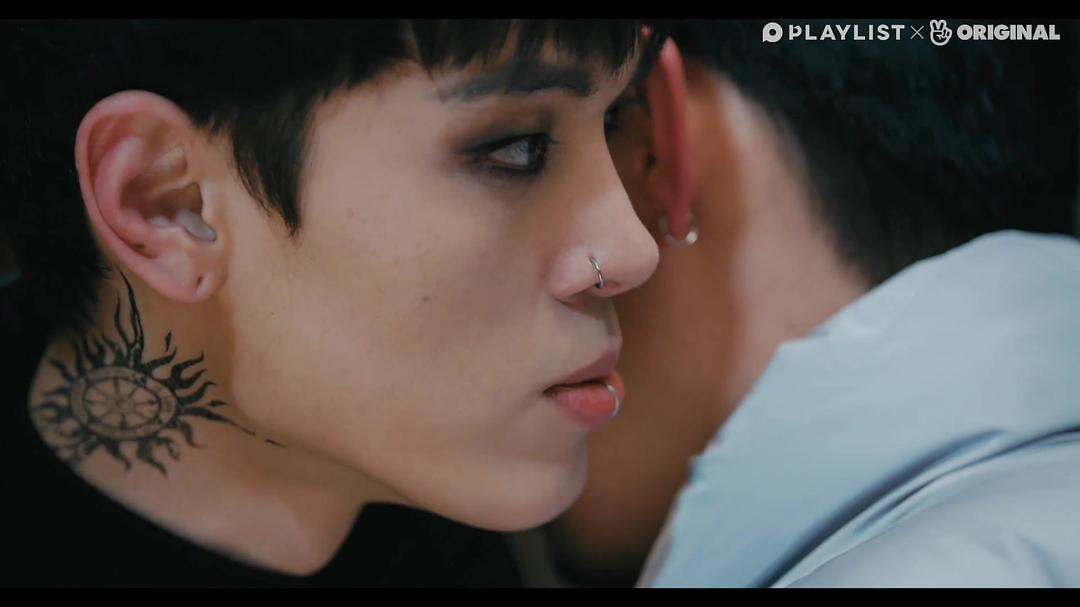 《就一口第二季》海报第30张图片