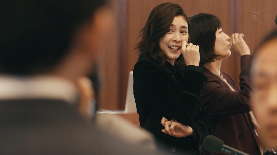 《丑闻专门律师》剧照第47张图片