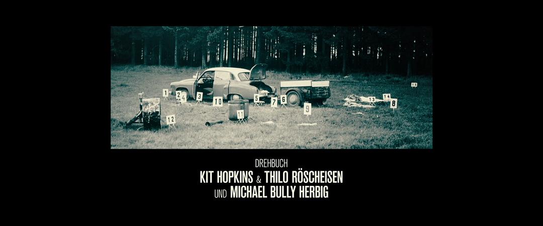 片尾历史照片。