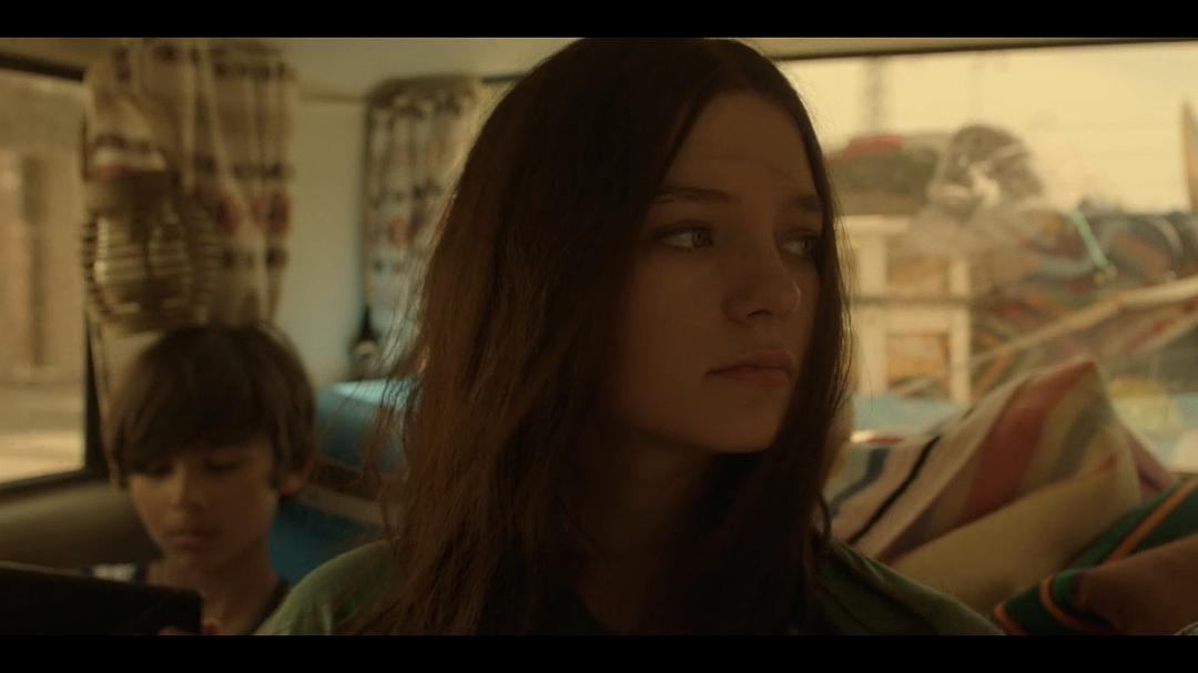 《汉娜第一季》海报第34张图片