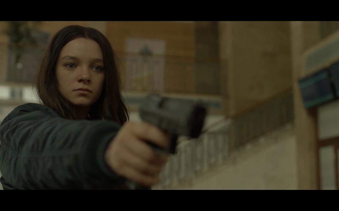 《汉娜第一季》海报第28张图片