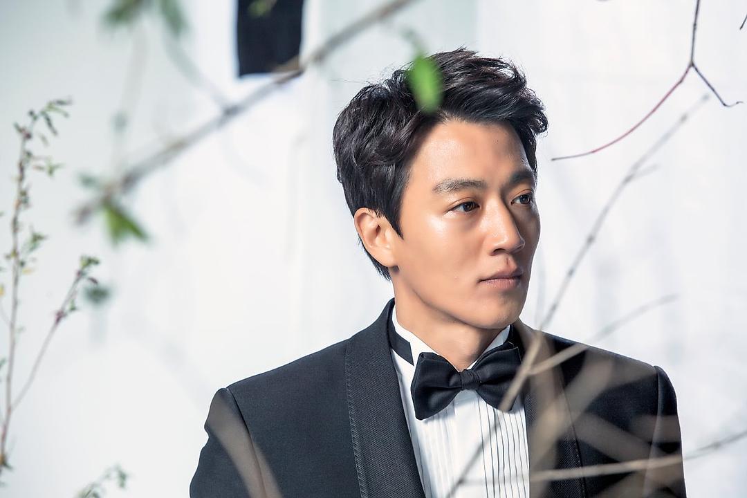 《黑骑士》剧照第58张图片