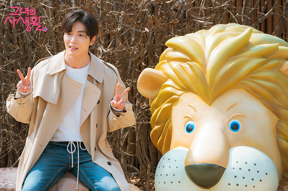 《她的私生活》剧照第33张图片