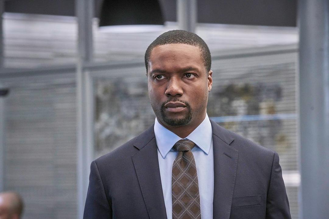 S4E19EverybodyHat...