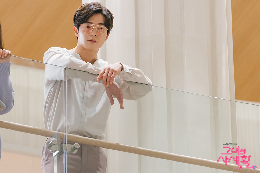 《她的私生活》剧照