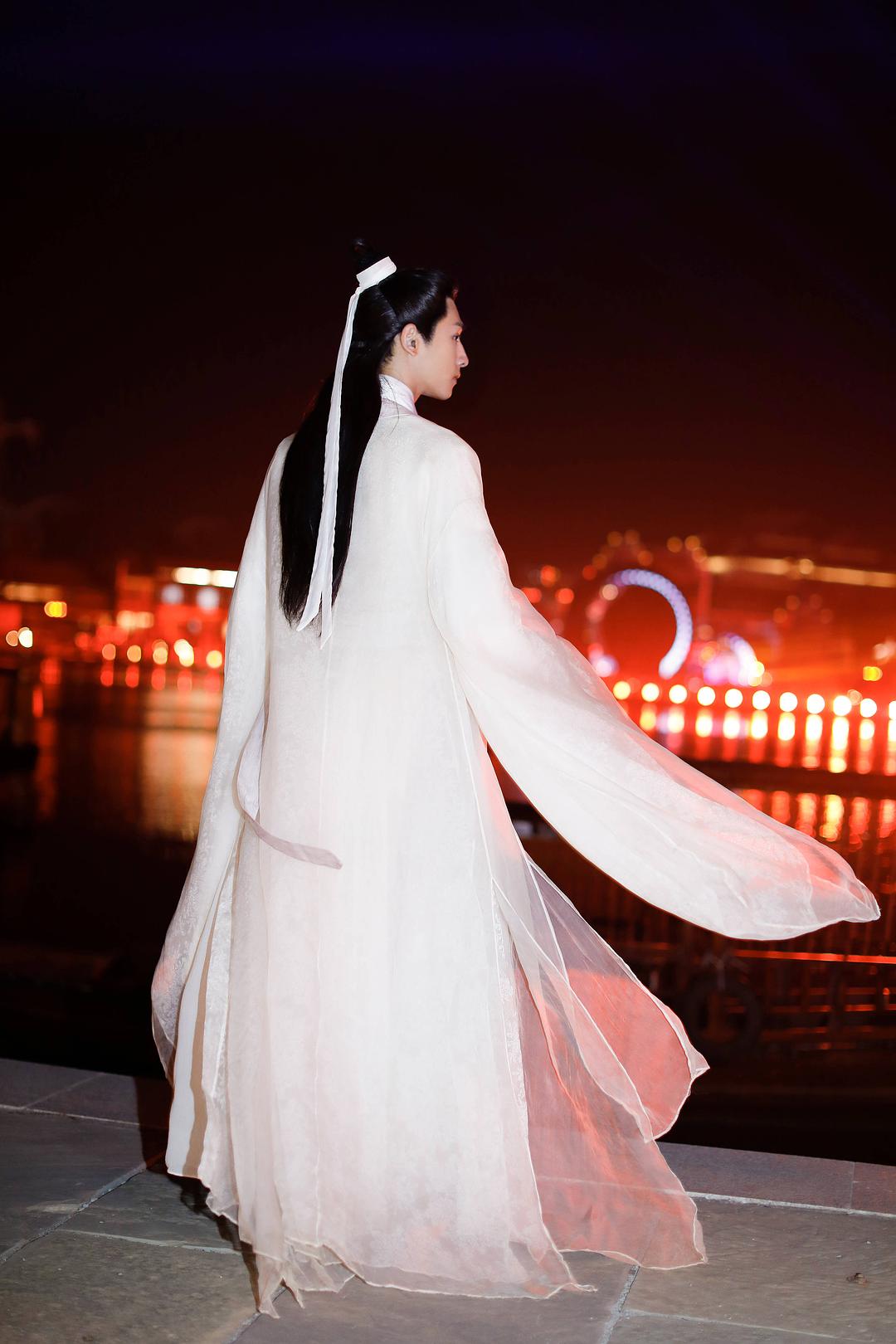 《白发》剧照第13张图片