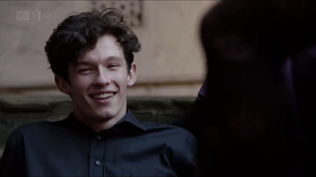 《渐行渐远》剧照第30张图片