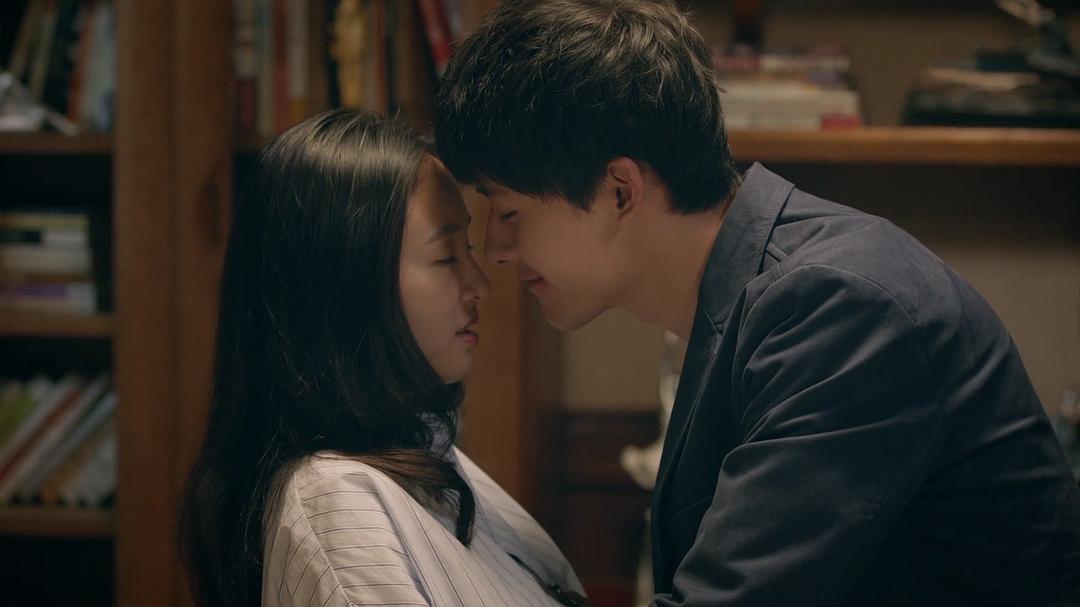 《我只喜欢你》剧照第26张图片