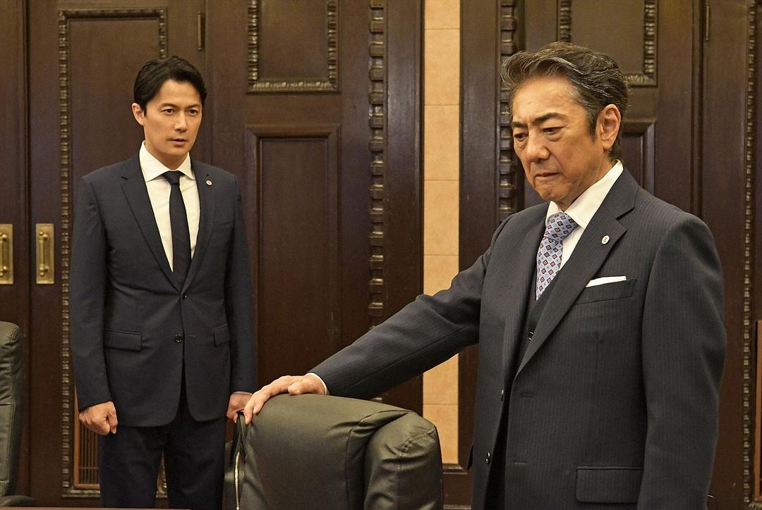 《集体降职》海报第58张图片