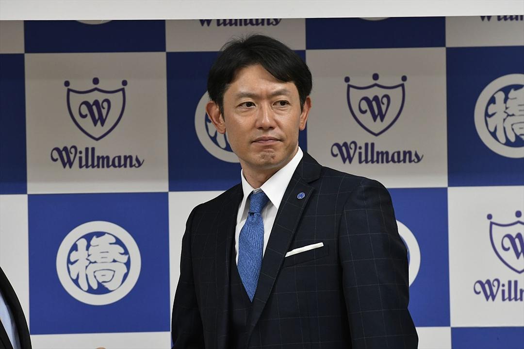 《集体降职》海报第55张图片