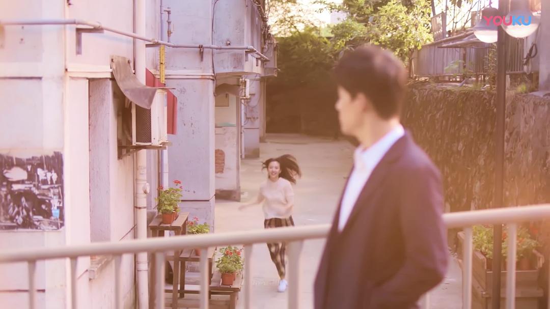 《我只喜欢你》剧照第36张图片