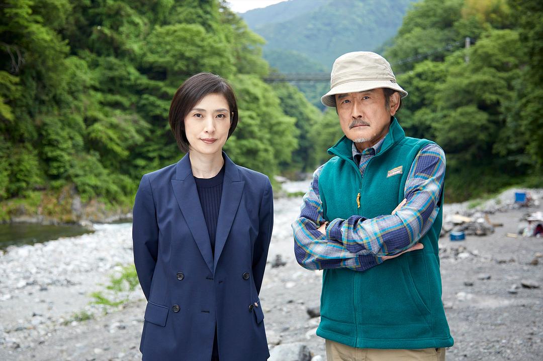 《紧急审讯室3》海报第4张图片