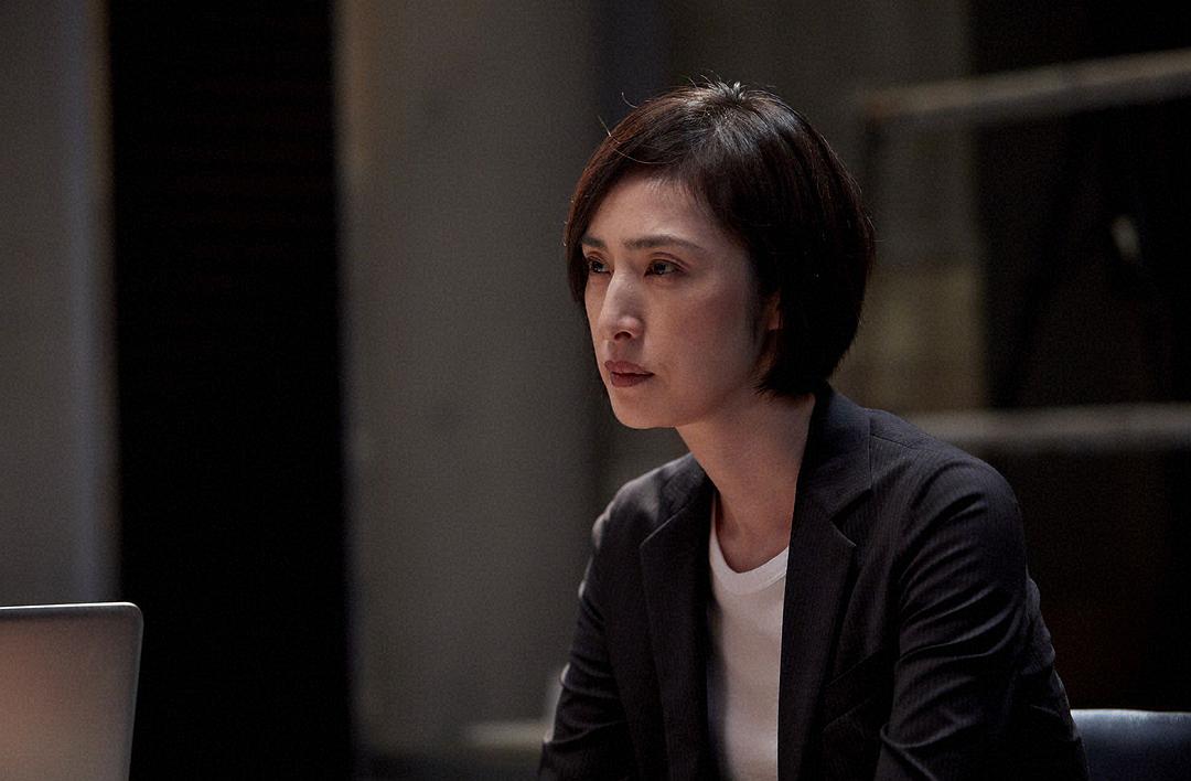 《紧急审讯室3》海报第33张图片