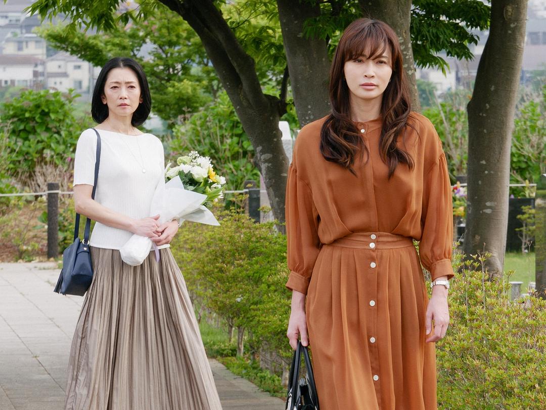 《女人们的秘密》剧照第9张图片