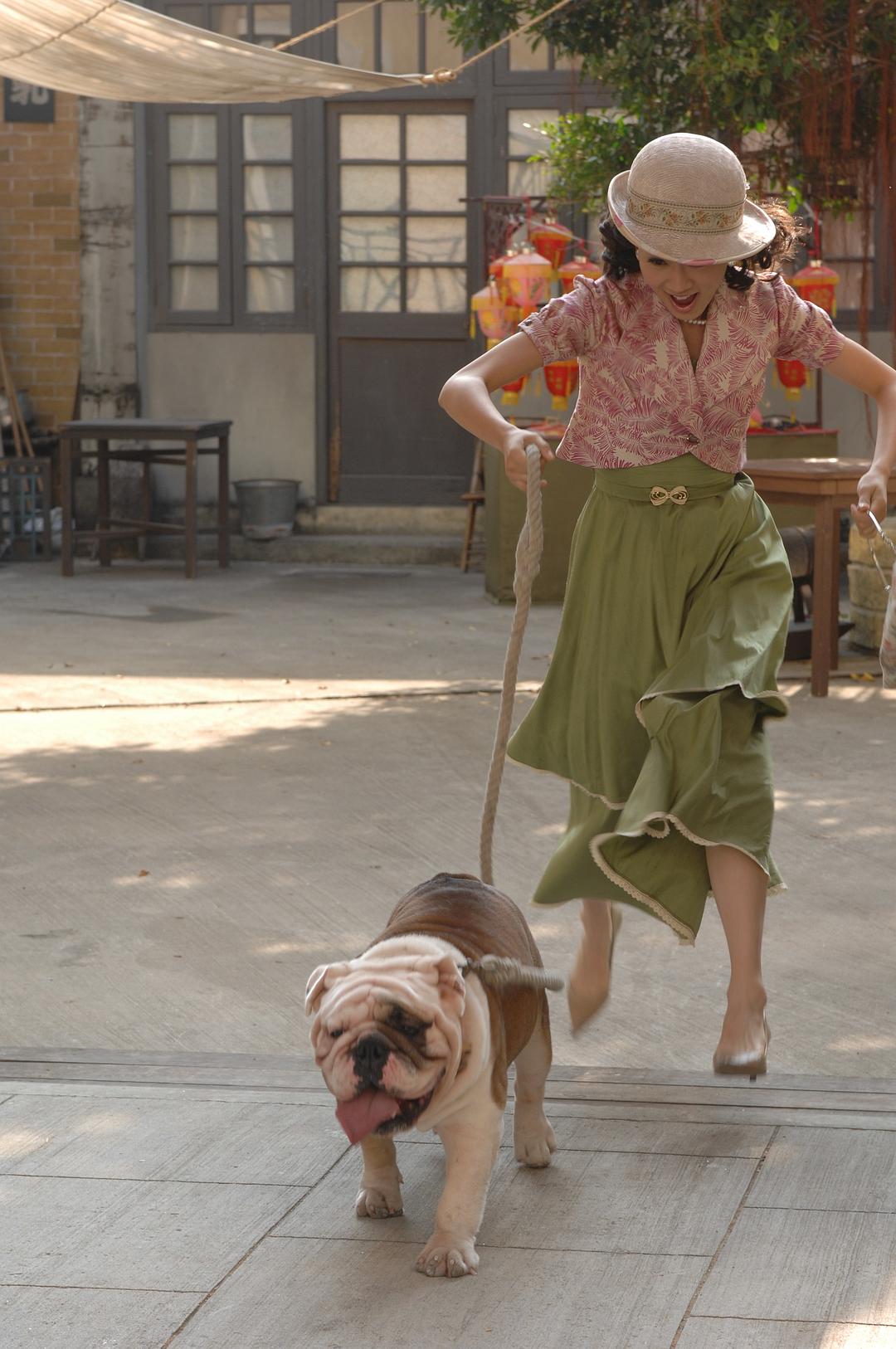 《银楼金粉》剧照第20张图片