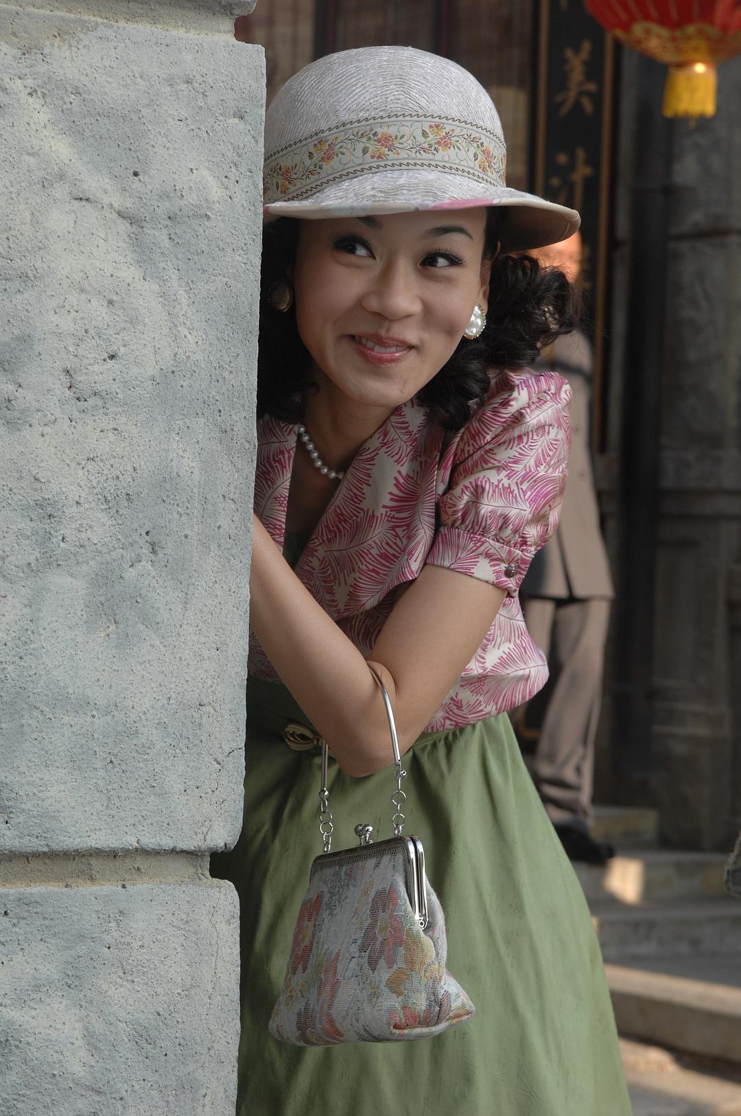 《银楼金粉》剧照第17张图片