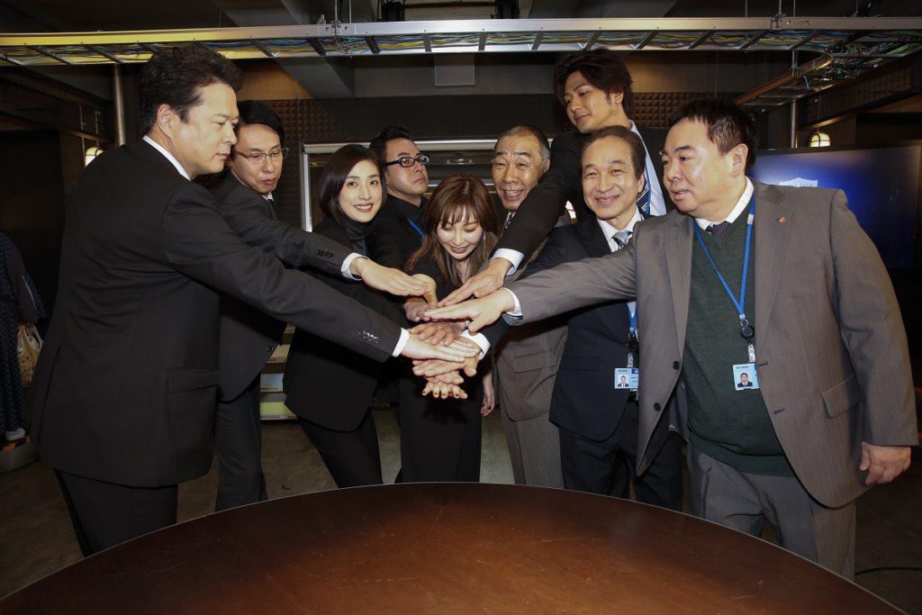 《紧急审讯室3》海报第29张图片