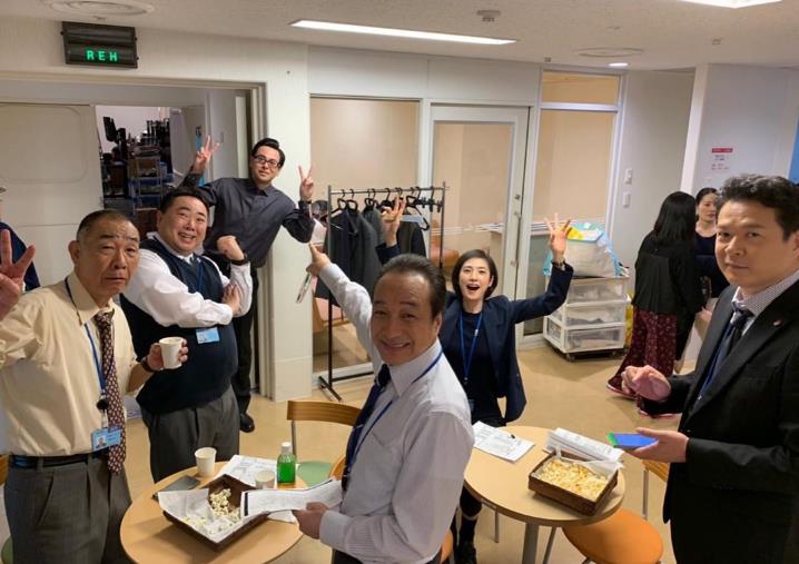 《紧急审讯室3》海报第9张图片