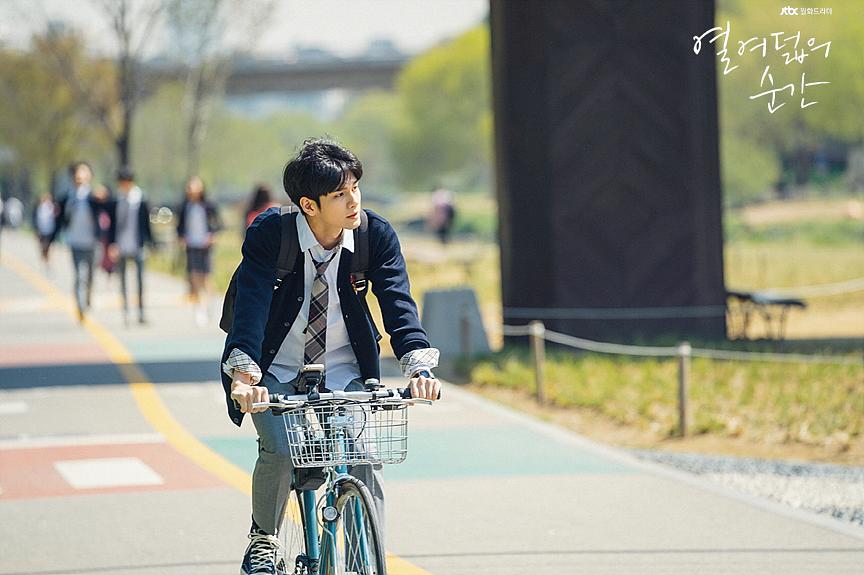 《十八岁的瞬间》剧照