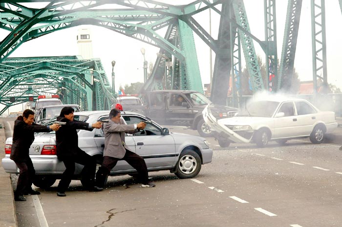 《争分夺秒》海报第20张图片
