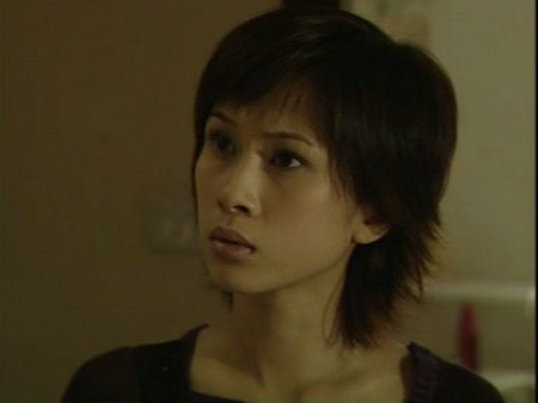 《谜情家族》剧照第9张图片