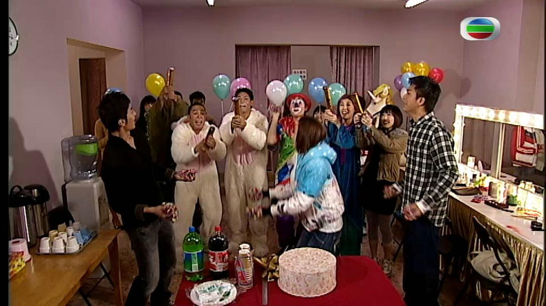 《甜言蜜语》剧照第53张图片