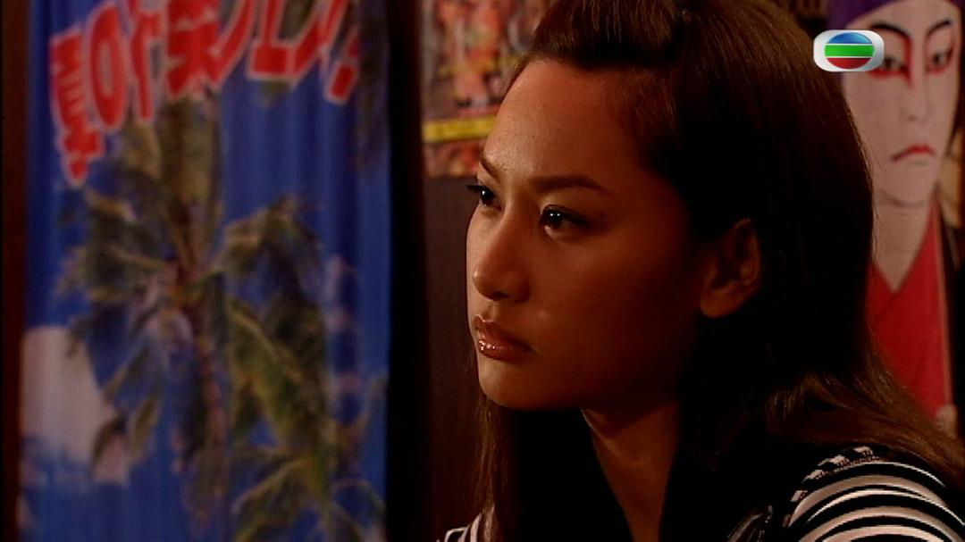 《甜言蜜语》剧照第37张图片