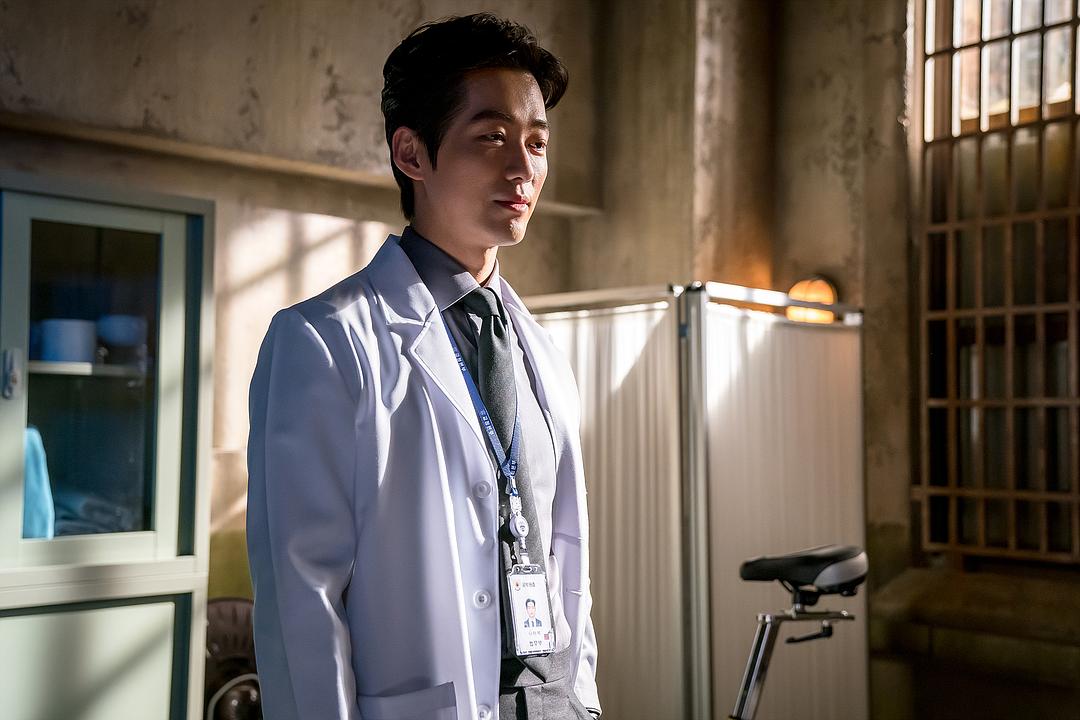 《囚犯医生》剧照第58张图片