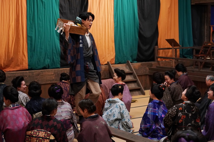 《默片解说员》剧照