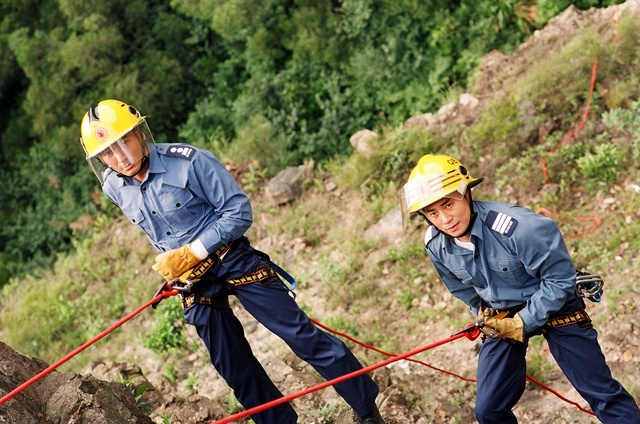 《烈火雄心2》海报