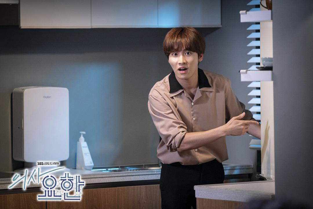 《痛症医师车耀汉》剧照第14张图片